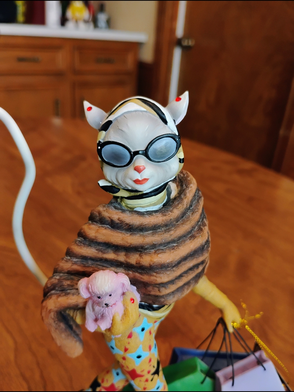 Margaret Le Van "Kitty-O" Handcrafted Ceramic Cat Figurine By Artisan Flair Inc - Picture 8 of 11